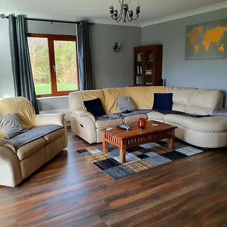 Ferienhaus Castle Road House *